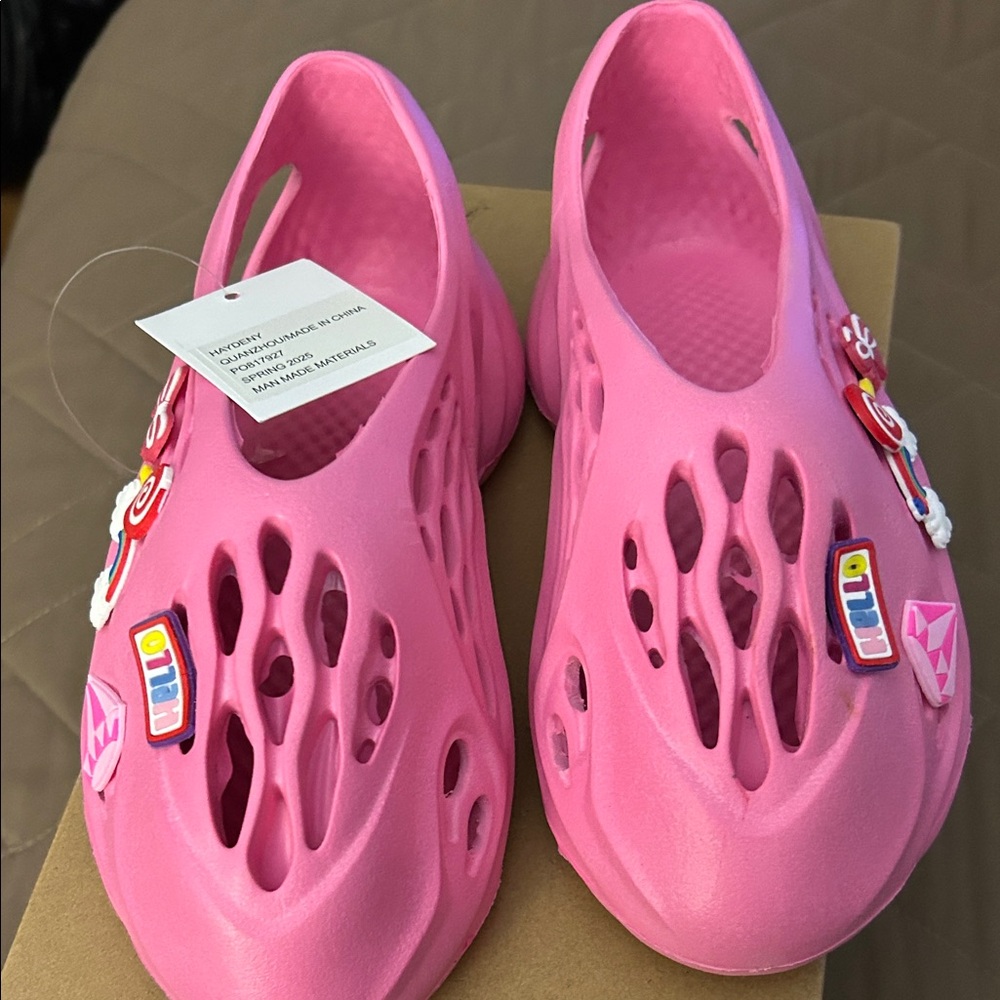 Kids Pink Water Shoes with Fun Charms size 3